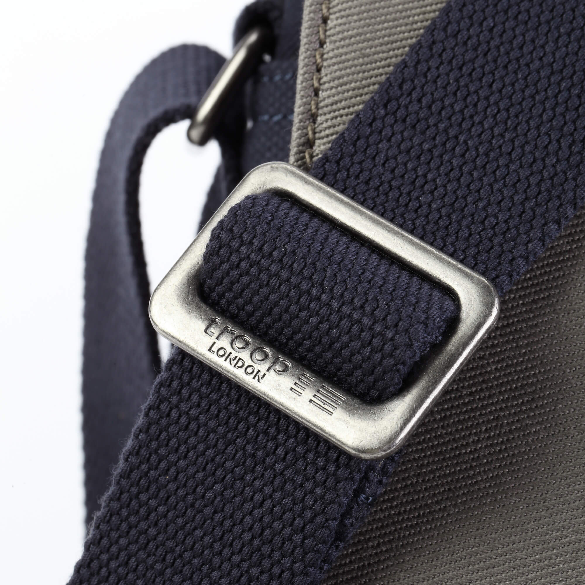 TRP0316 Messenger Bag